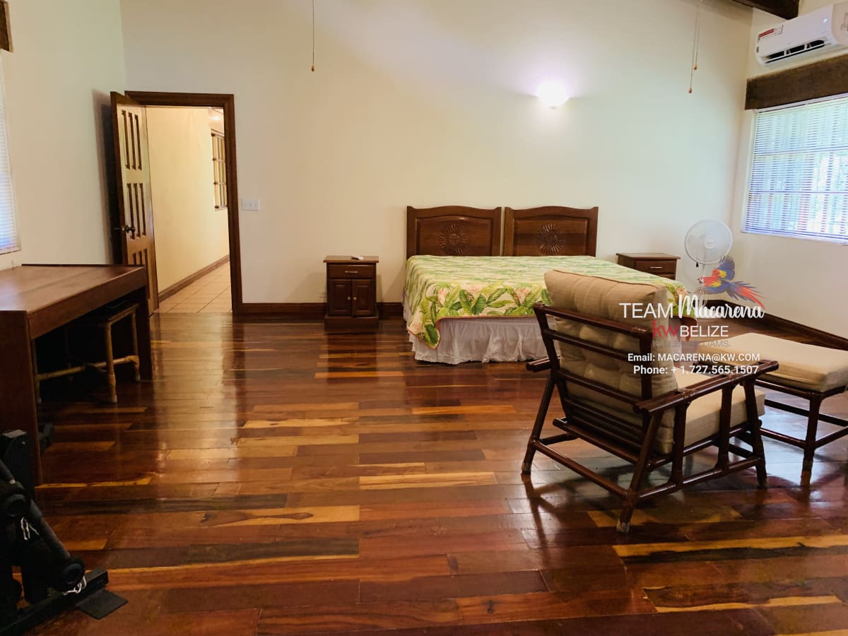 Belize One of a Kind Resort Style Property31