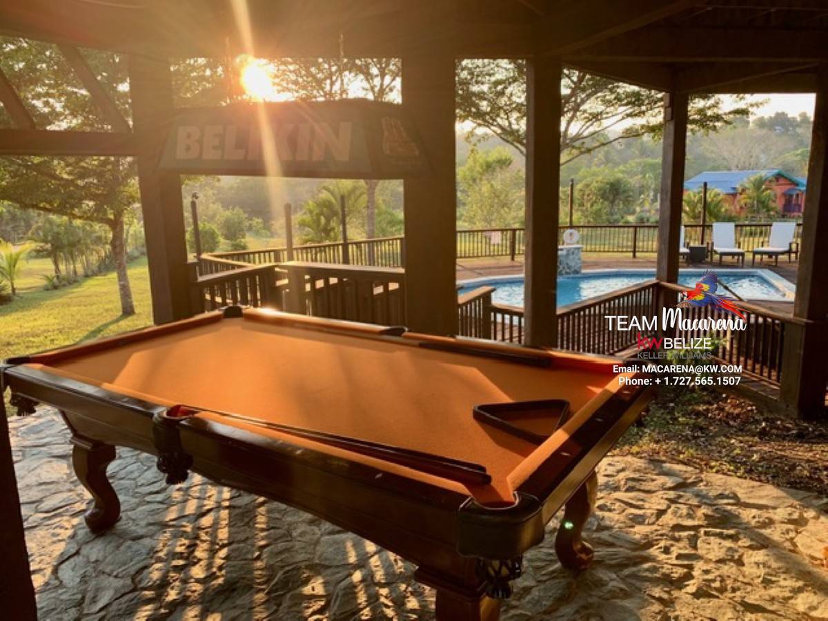 Luxurious Off Grid Riverfront Property