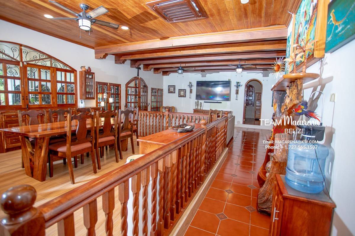 Rare Belizean Gem 23 Acres of Versatility50