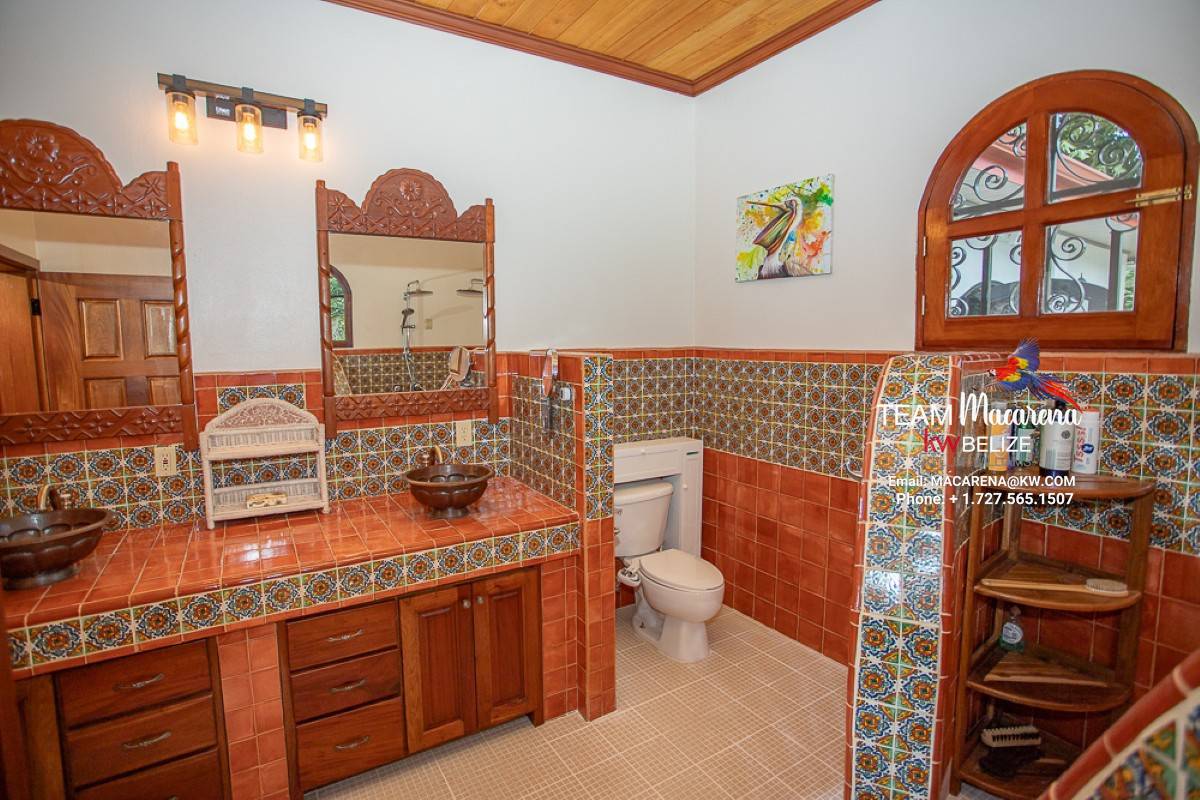 Rare Belizean Gem 23 Acres of Versatility70