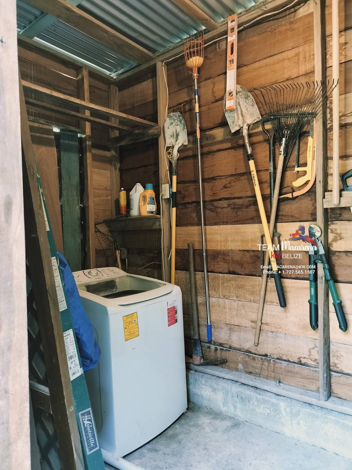 Charming Two Storey Home San Igancio8