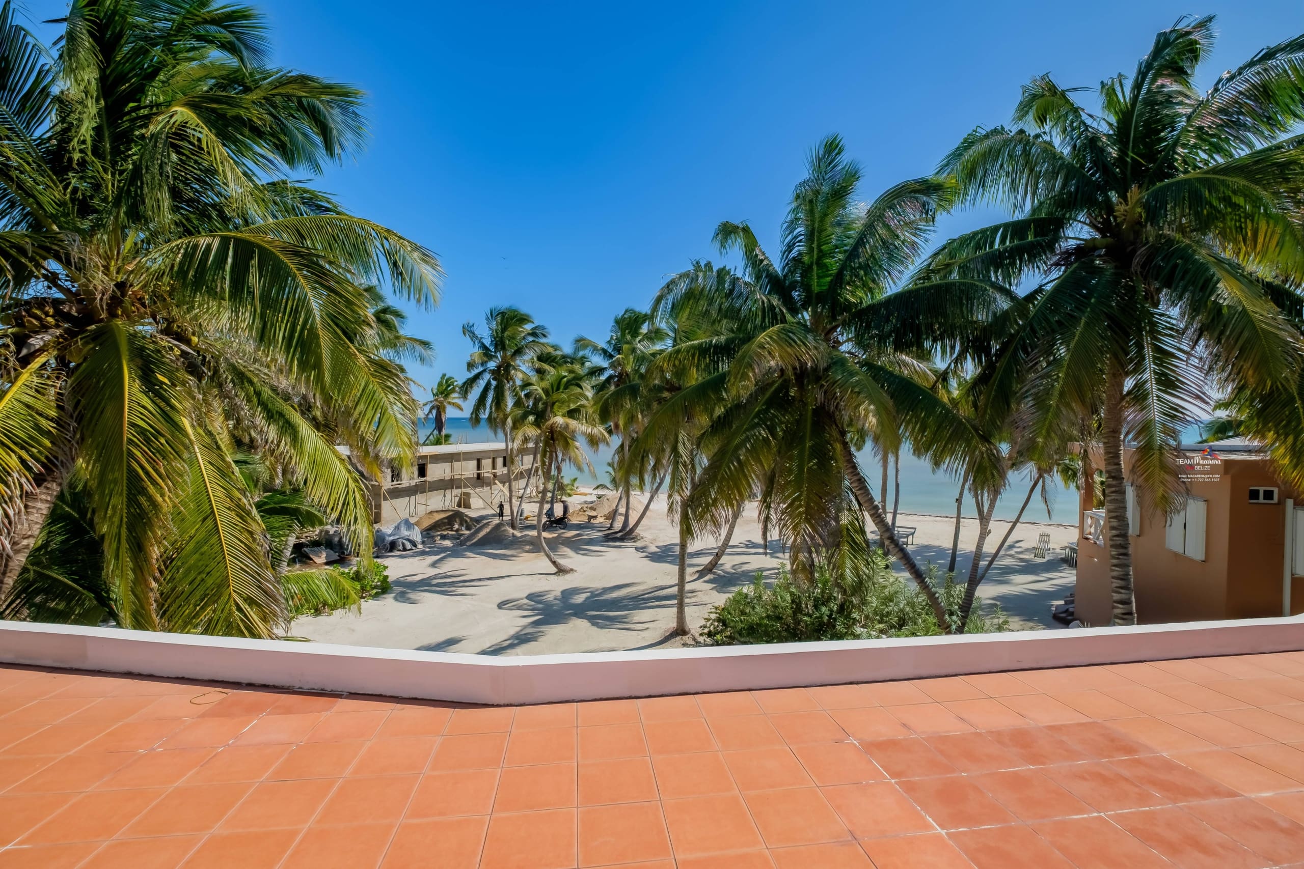 Optimized by JPEGmini 3.18.9.220874607-AV 0xccbb6d5c Beachfront Concrete Home in San Pedro, Belize