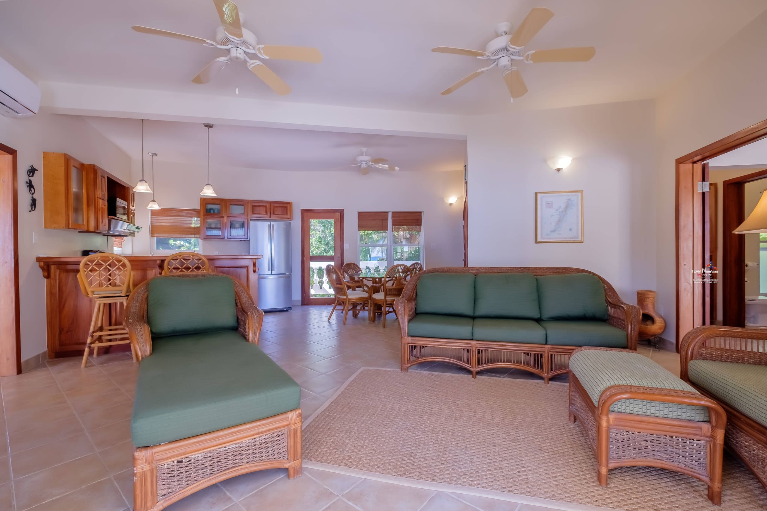 Optimized by JPEGmini 3.18.9.220874607-AV 0xbfeaded0 Beachfront Concrete Home in San Pedro, Belize