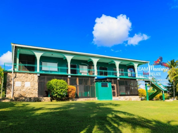 Prime Multi-Unit Investment Property