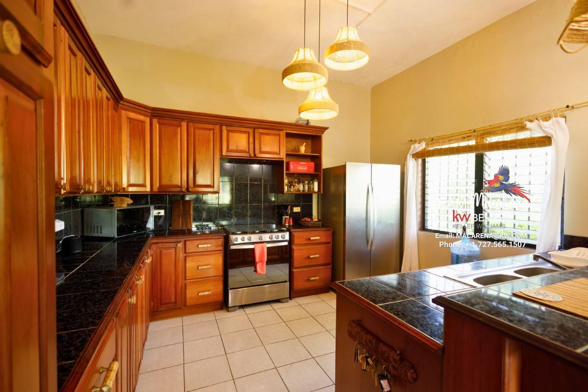 Consejo Shores Belize Home for Sale – Elegant Tropical Living Near the Caribbean Sea
