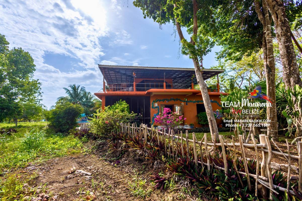 Consejo Shores Belize Home for Sale – Elegant Tropical Living Near the Caribbean Sea