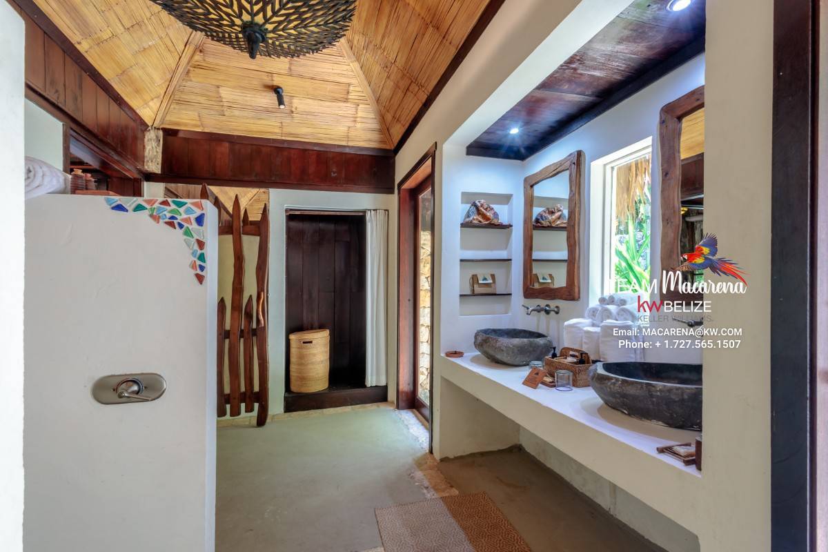 Belize Luxury Waterfront Estate