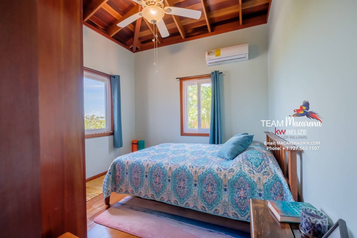 Optimized by JPEGmini 3.18.9.220874607-AV 0x7ac577b4 Gran Casa Naranja – Fully Furnished Custom-Built Home