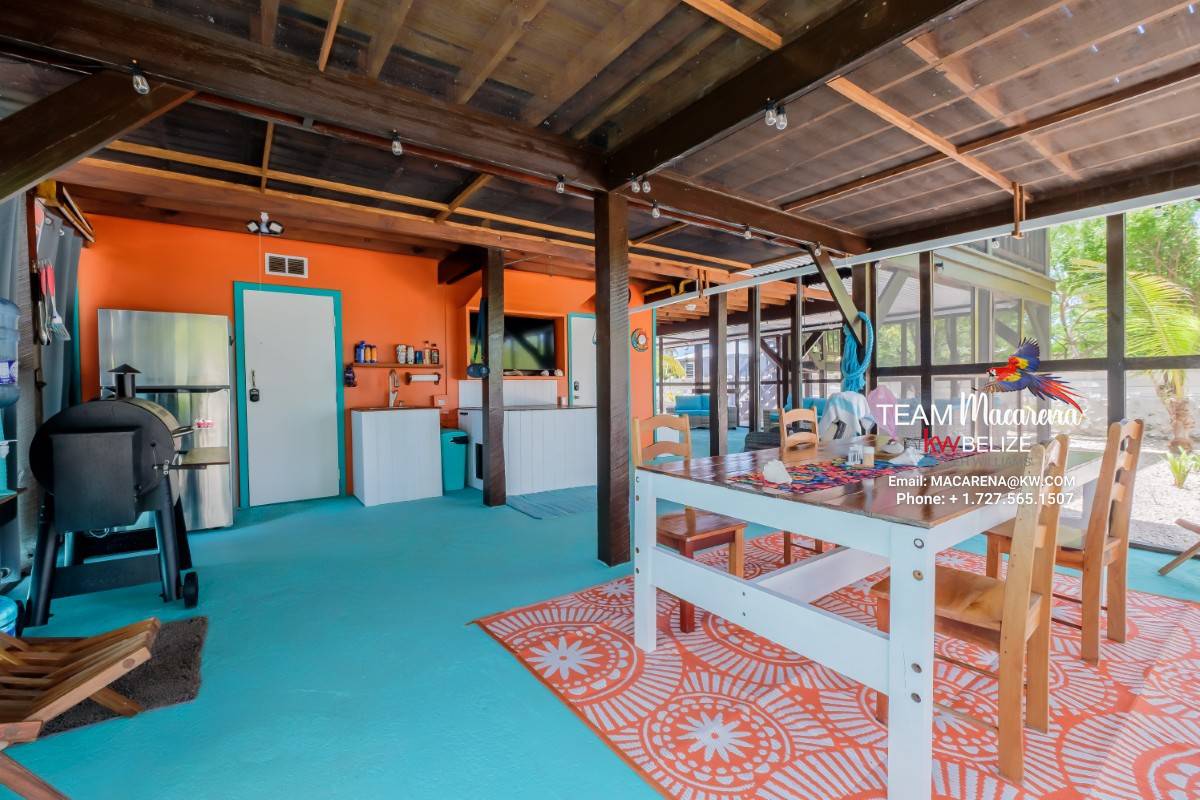 Optimized by JPEGmini 3.18.9.220874607-AV 0xb1edb567 Gran Casa Naranja – Fully Furnished Custom-Built Home
