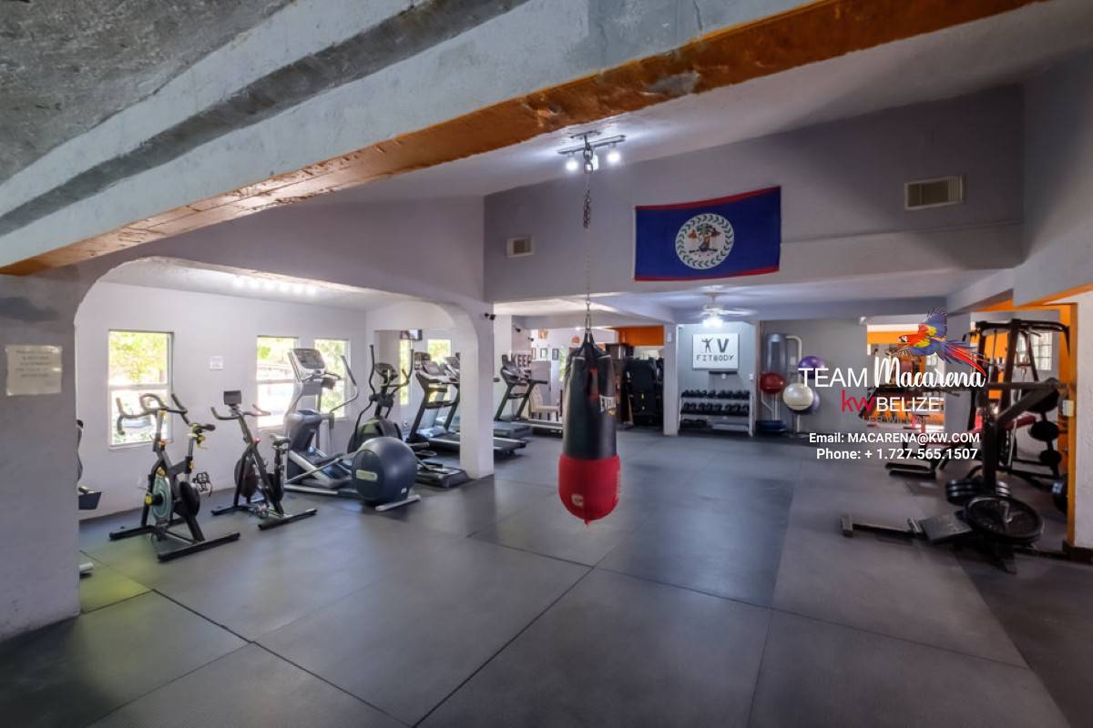Optimized by JPEGmini 3.18.9.220874607-AV 0x19ee70cf Fully Furnished 1-bedroom Condo at Grand Baymen Gardens
